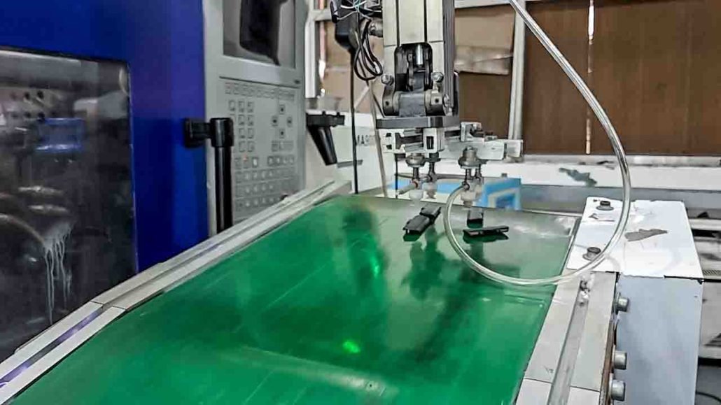 Low Volume Plastic Injection Molding Services