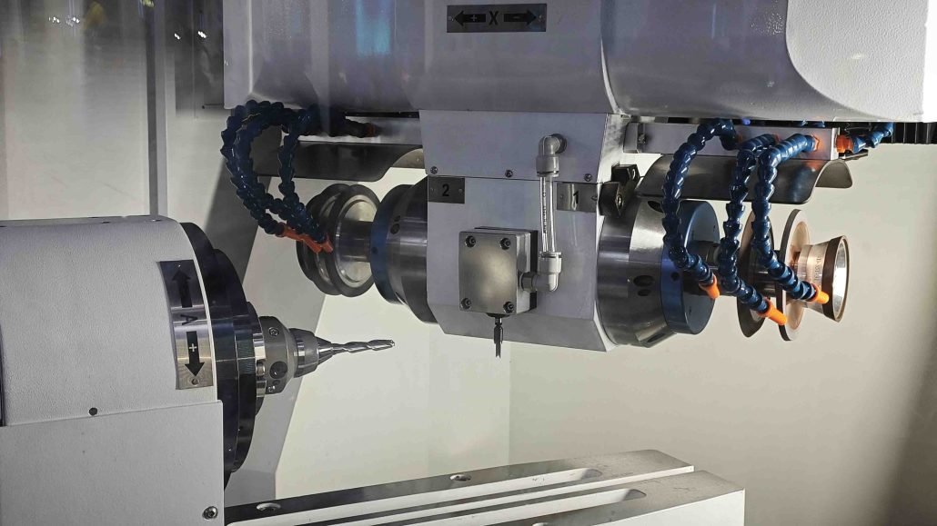 Which is the Better Option, CNC Turning or CNC Machining