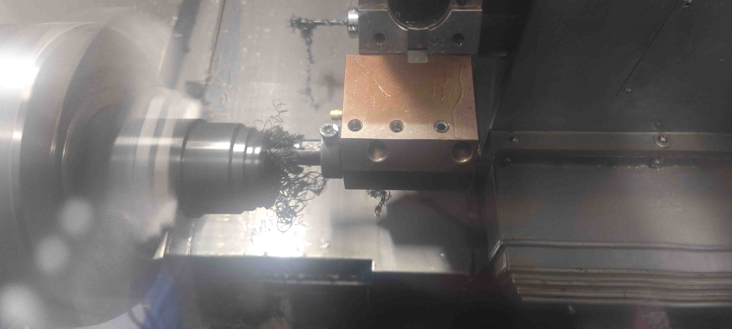 What are CNC Machine Parts: Understand Function and Principle - LONGSHENG